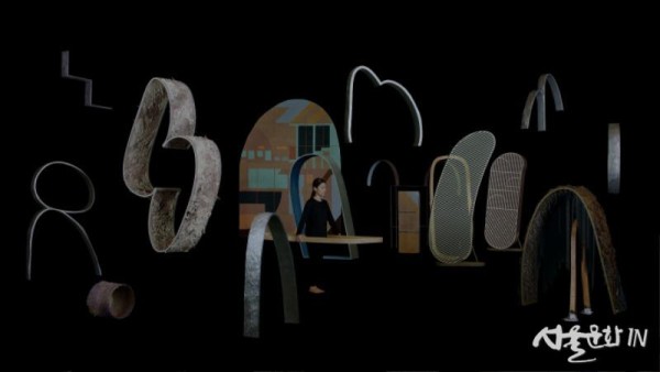 버들 북 꾀꼬리, 2021-2023, 15분 20초, 3채널 비디오, 컬러, 소리 [사진제공=강서경 스튜디오].jpg